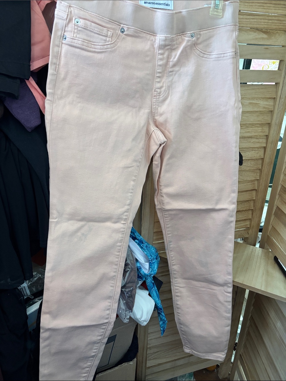 Amazon Essentials Women's Light Peach Pull On Skinny Jeans 6